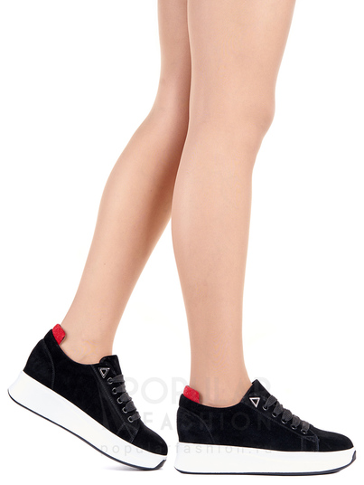Купить чёрные женские кроссовки cvmartanni из натуральной замши (арт.  01302197201) в интернет-магазине Popular Fashion