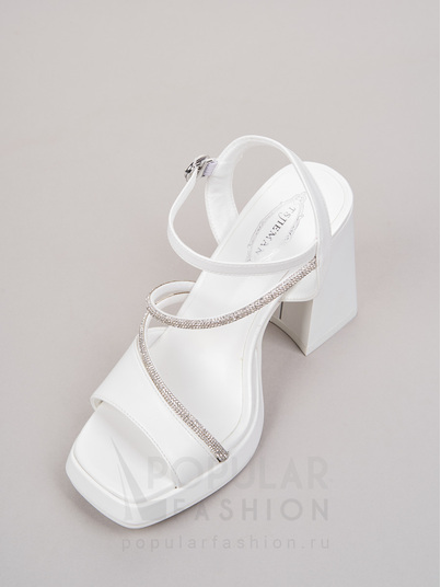 Босоножки TSJIEMAN